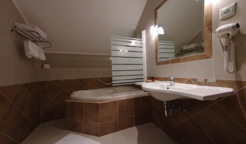 Elizabeth Hotel Gyula - Augusztus 20. (min. 3 �j)