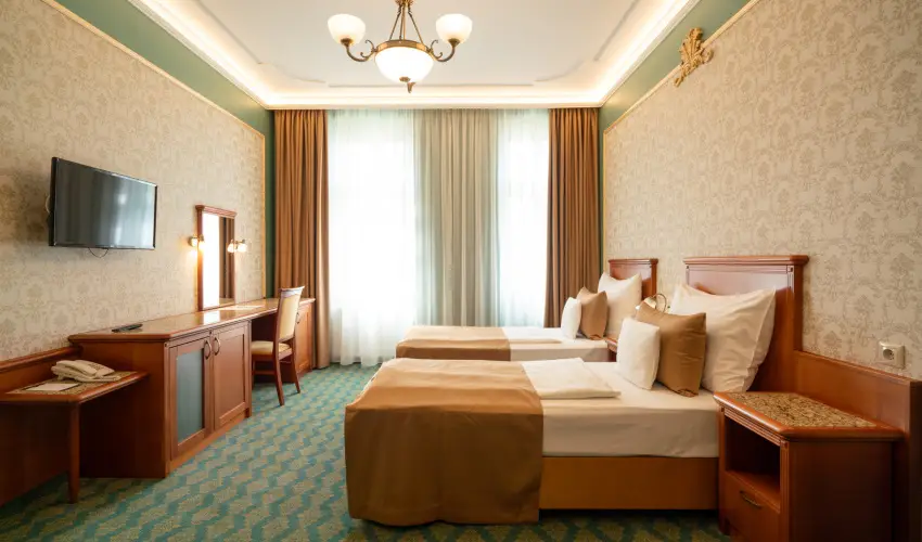 Elizabeth Hotel Gyula - Augusztus 20. (min. 3 �j)