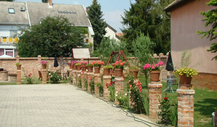 EMAN Apartmanh�z S�rv�r S�rv�r - Augusztus 20. (min. 2 �j)