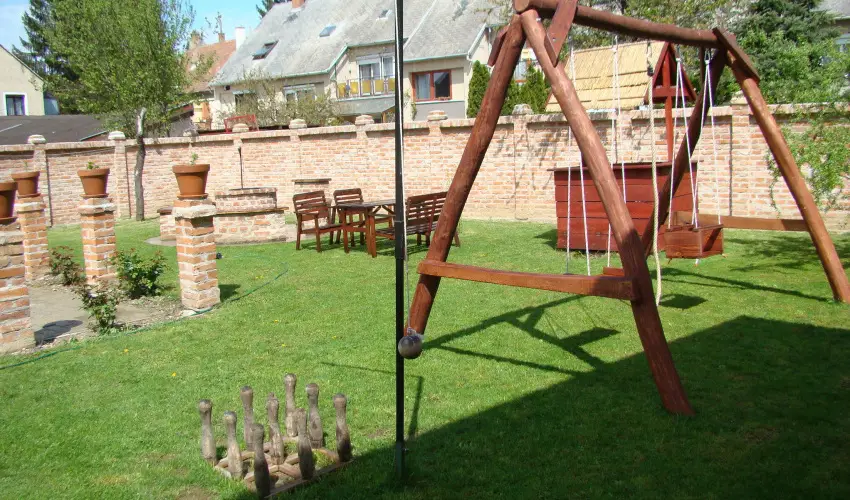 EMAN Apartmanh�z S�rv�r S�rv�r - Augusztus 20. (min. 2 �j)