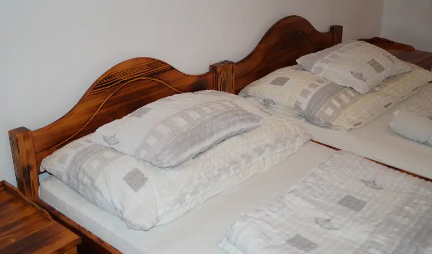 EMAN Apartmanh�z S�rv�r S�rv�r - Augusztus 20. (min. 2 �j)