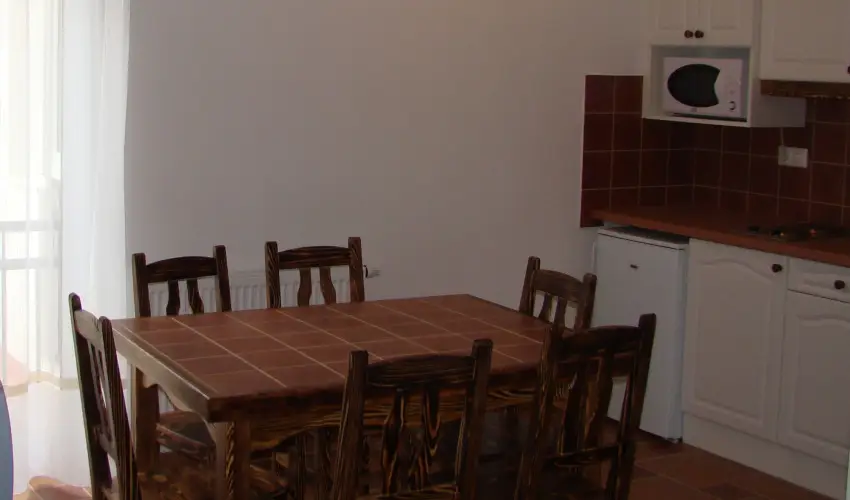 EMAN Apartmanh�z S�rv�r S�rv�r - Augusztus 20. (min. 2 �j)