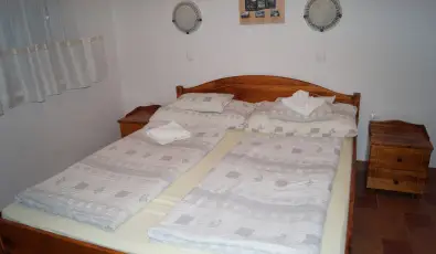 EMAN Apartmanh�z S�rv�r S�rv�r