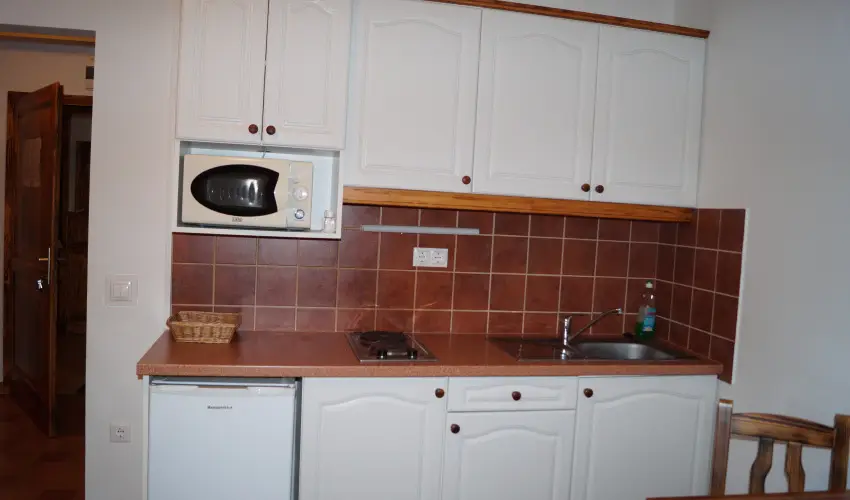 EMAN Apartmanh�z S�rv�r S�rv�r - Augusztus 20. (min. 2 �j)