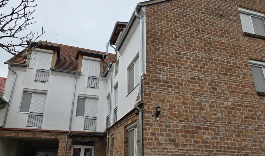 EMAN Apartmanh�z S�rv�r S�rv�r - Augusztus 20. (min. 2 �j)