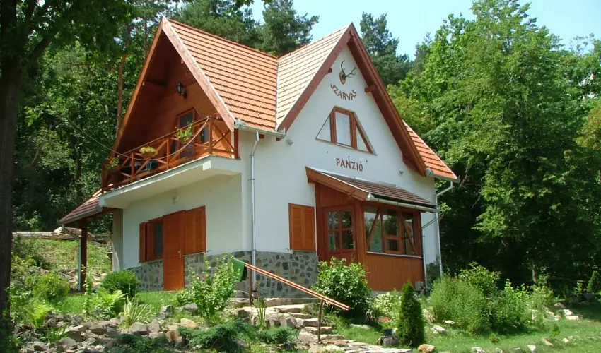 Szarvas Panzi� Erd�b�nye - Augusztus 20. (min. 2 �j)