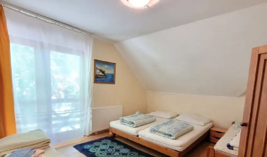 Szarvas Panzi� Erd�b�nye - Augusztus 20. (min. 2 �j)