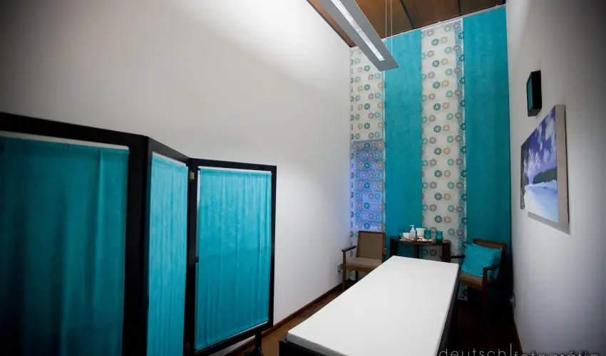 Erzsbet Nagy Szlloda Paks - Augusztus 20.