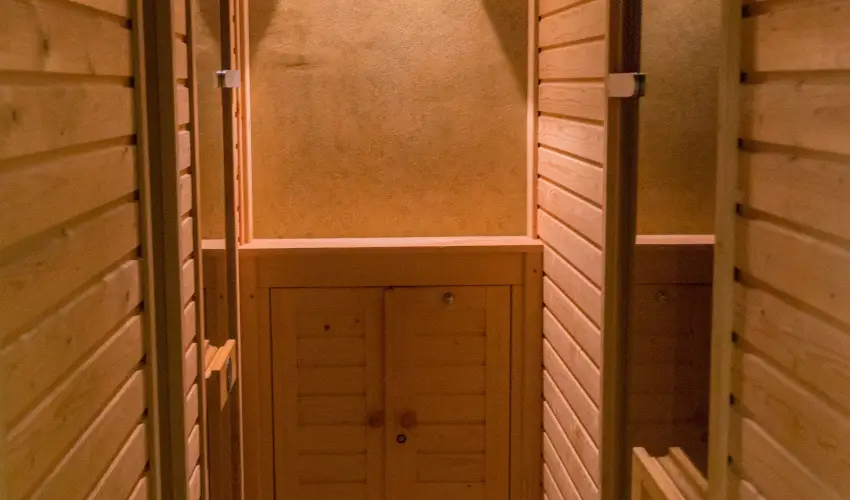 Erzsbet Nagy Szlloda Paks - Augusztus 20.