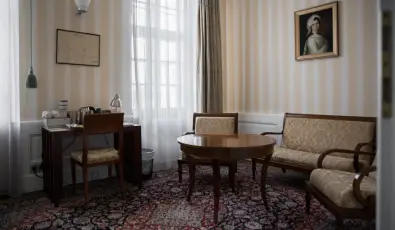 Erzsbet Nagy Szlloda Paks