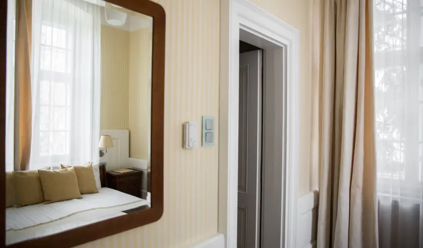 Erzsbet Nagy Szlloda Paks - Augusztus 20.