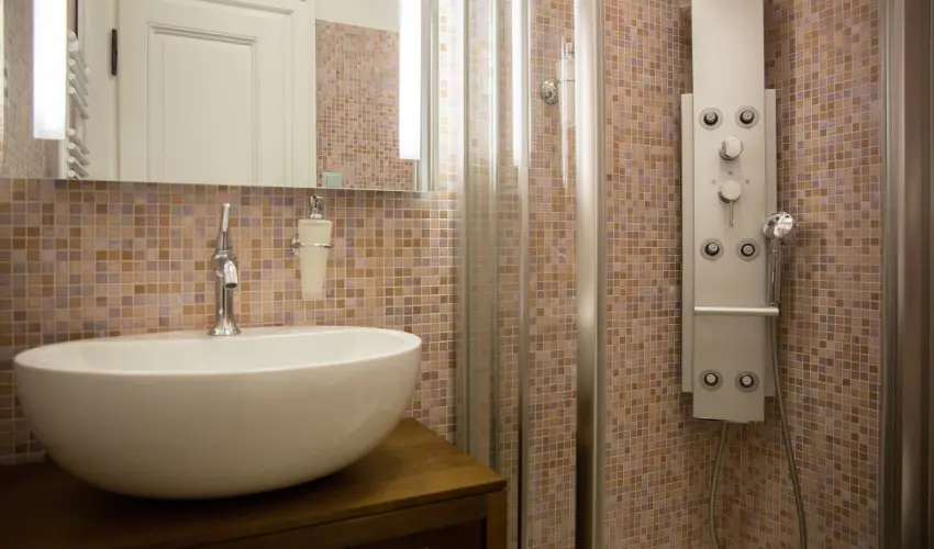 Erzsbet Nagy Szlloda Paks - Augusztus 20.