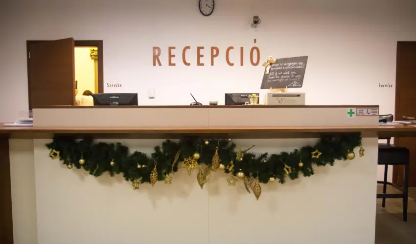 Erzsbet Nagy Szlloda Paks - Augusztus 20.