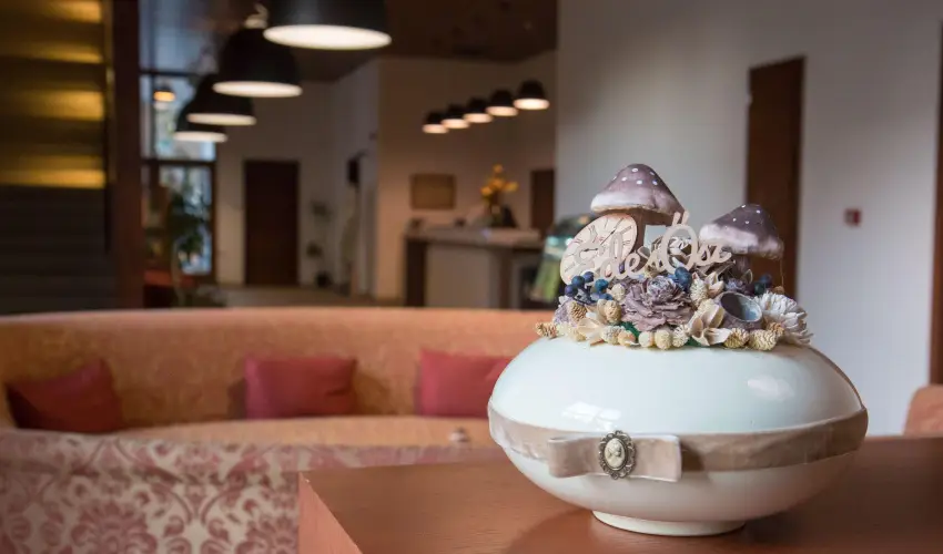 Erzsbet Nagy Szlloda Paks - Augusztus 20.