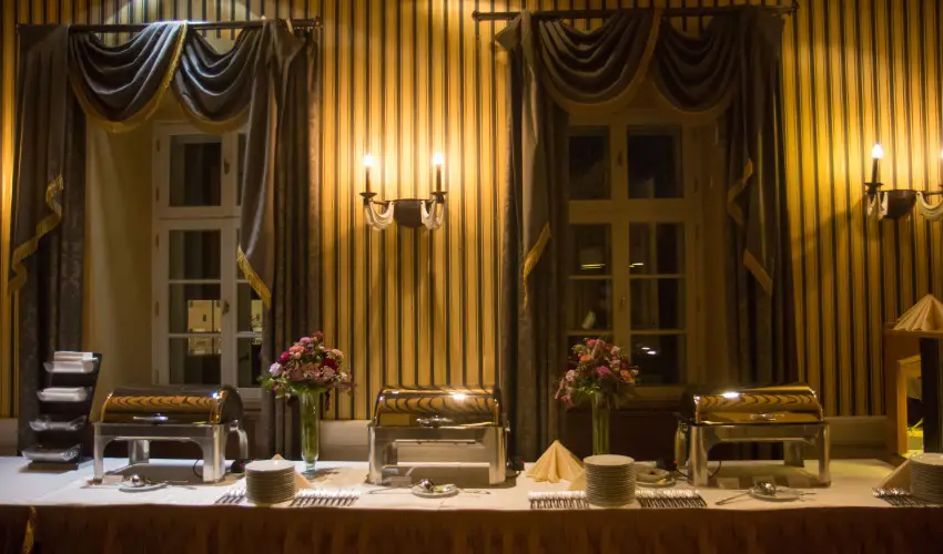 Erzsbet Nagy Szlloda Paks - Augusztus 20.