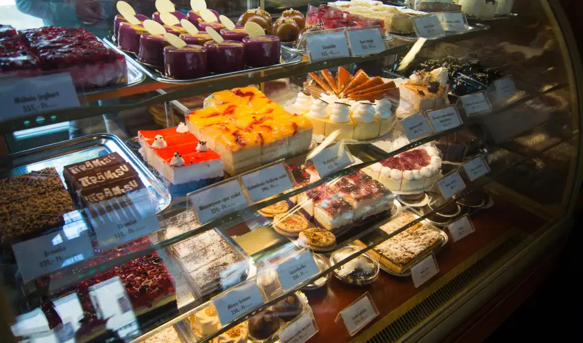 Erzsbet Nagy Szlloda Paks - Augusztus 20.