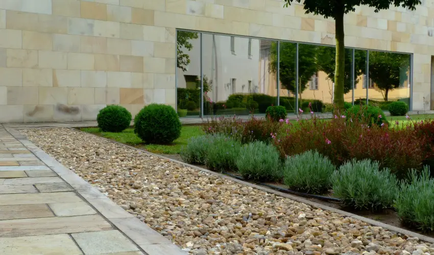 Erzsbet Nagy Szlloda Paks - Augusztus 20.