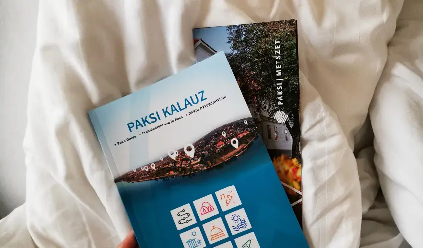 Erzsbet Nagy Szlloda Paks - Augusztus 20.