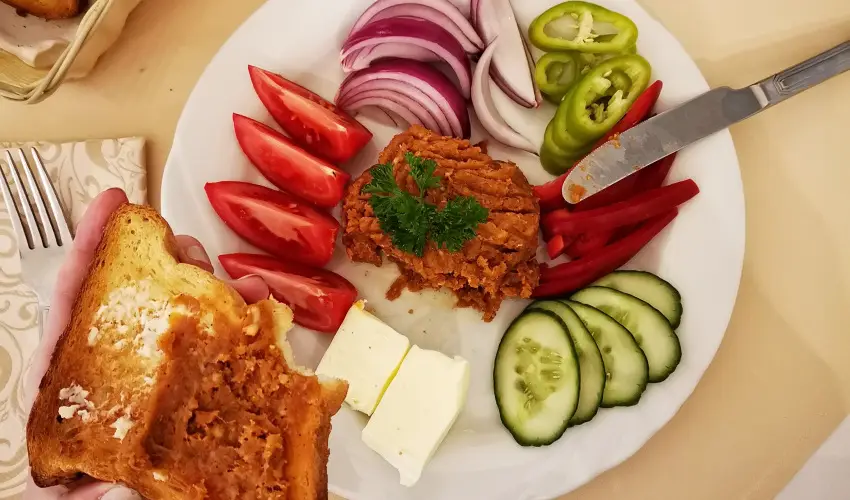 Erzsbet Nagy Szlloda Paks - Augusztus 20.