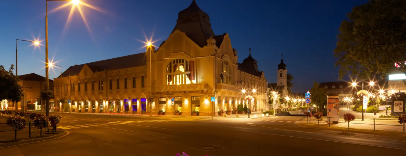 Erzsbet Kirlyn Szlloda Gdll - Augusztus 20. 