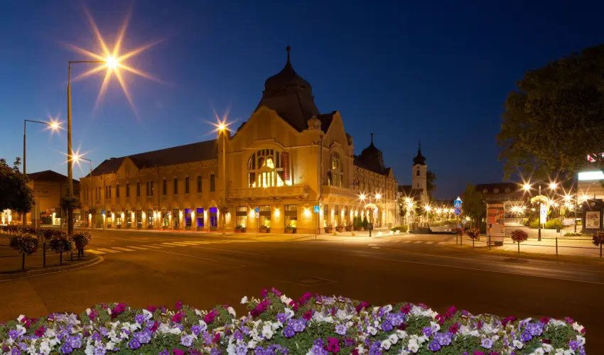 Erzsbet Kirlyn Szlloda Gdll - Augusztus 20. 