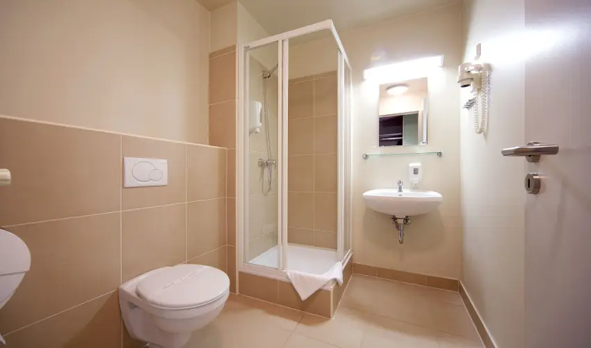 Erzsbet Kirlyn Szlloda Gdll - Augusztus 20. 