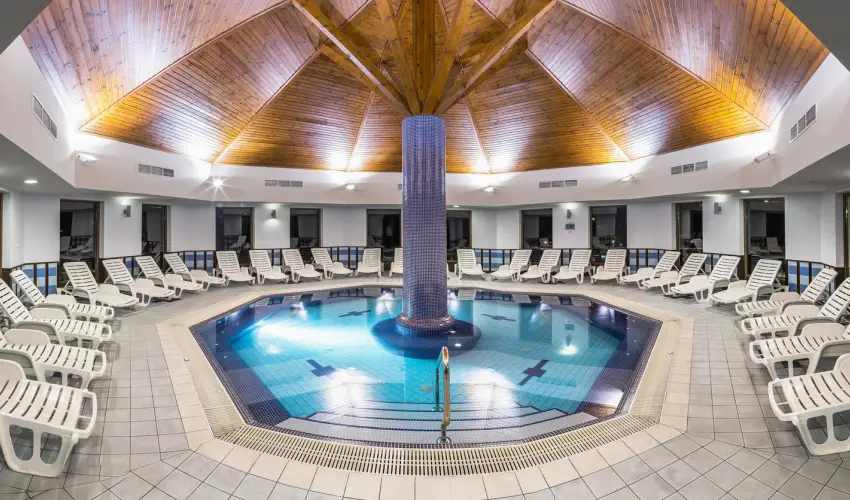 Erzs�bet Park Hotel Par�df�rd� - Augusztus 20.