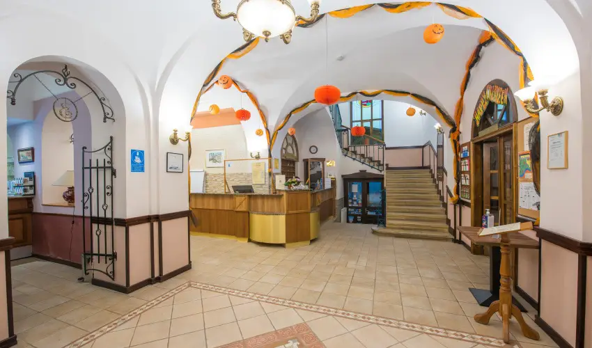 Erzs�bet Park Hotel Par�df�rd� - Augusztus 20.