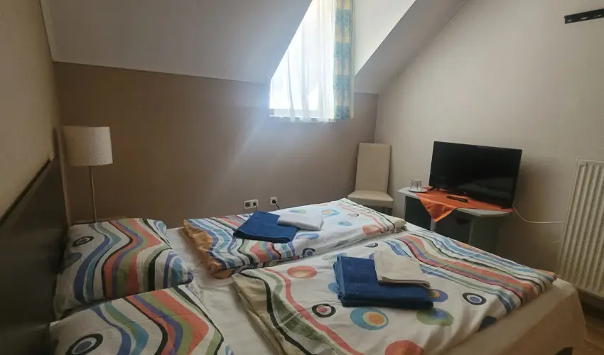 Ez�stfeny� �d�l� Visegr�d - Augusztus 20. (min. 2 �j)