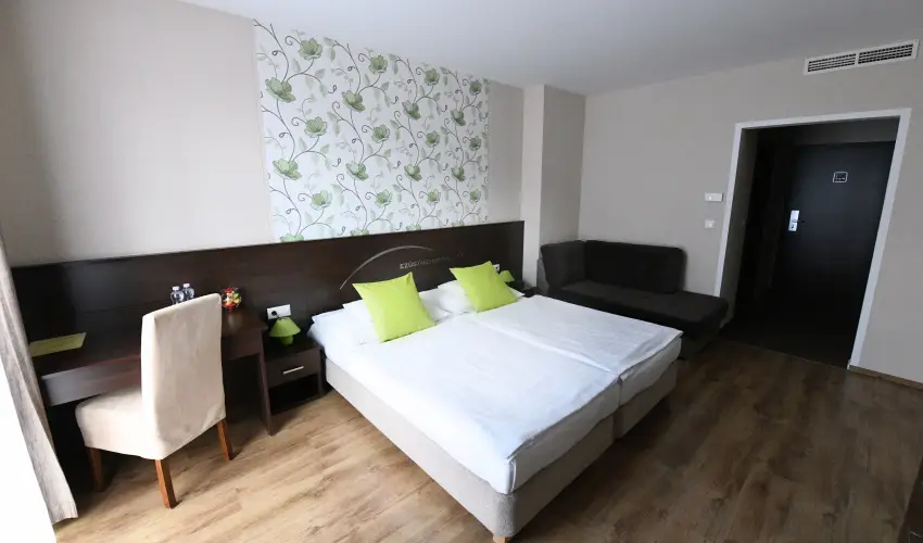 Ezsthd Hotel Veszprm - Augusztus 20.