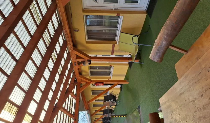 Feny� Panzi� Mez�k�vesd - Augusztus 20.