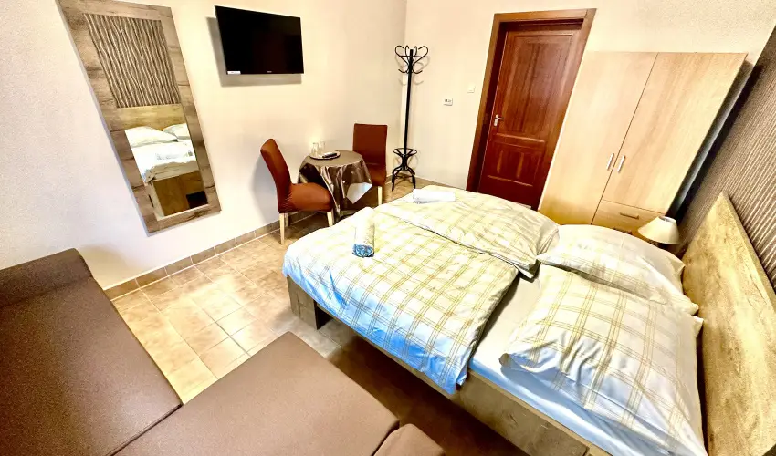 Fenyves Vendghz Sifok - Augusztus 20. (min. 5 j)