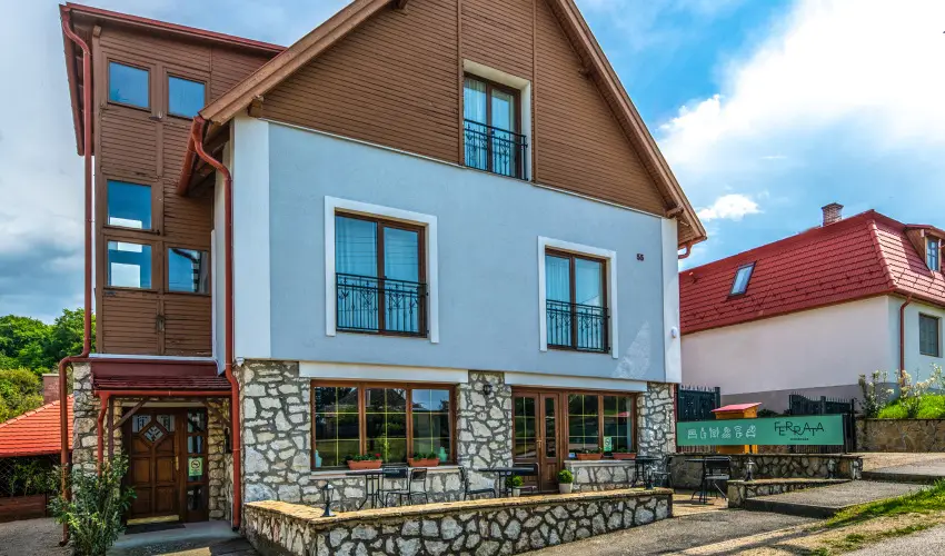 Ferrata Vendghz Csesznek - Augusztus 20. (min. 3 j)