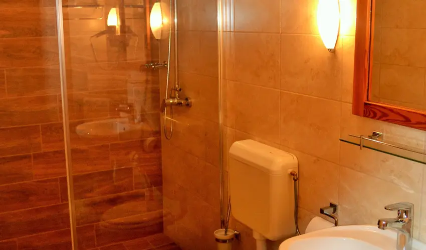 Fodor Hotel Gyula - Augusztus 20. (min. 2 �j)