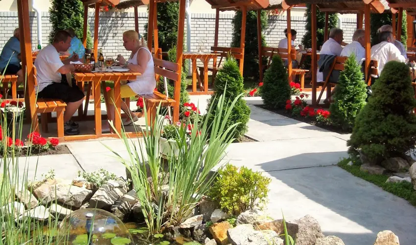 Fodor Hotel Gyula - Augusztus 20. (min. 2 �j)