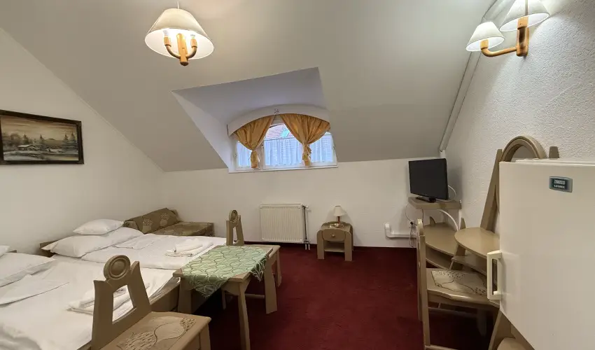 Fodor Hotel Gyula - Augusztus 20. (min. 2 �j)