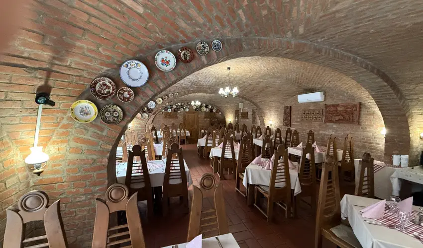 Fodor Hotel Gyula - Augusztus 20. (min. 2 �j)