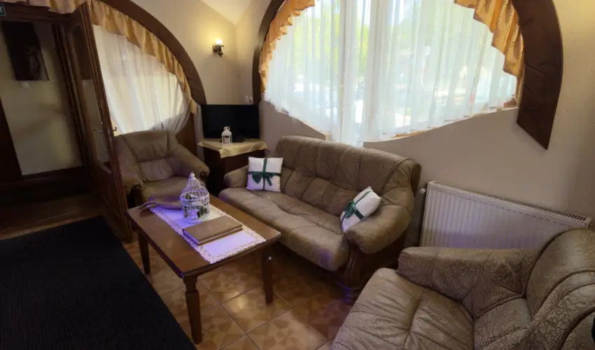 Fodor Hotel Gyula - Augusztus 20. (min. 2 �j)