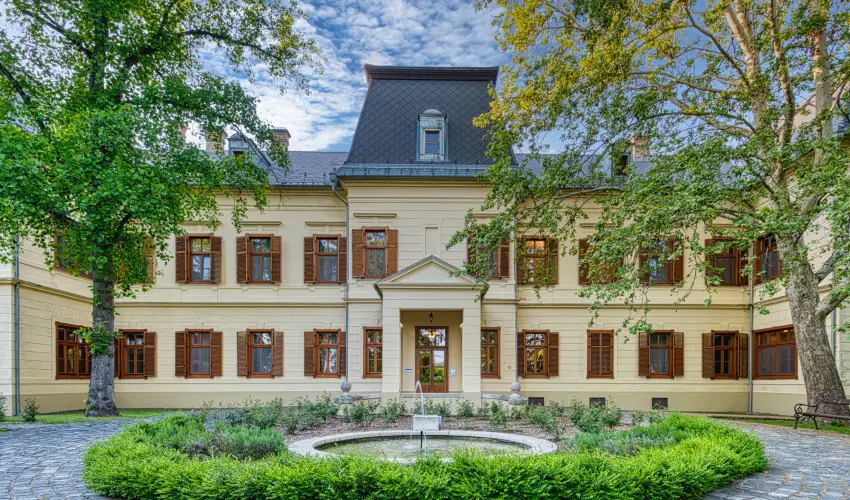 Fnix Wellness Resort Ngrdgrdony - Augusztus 20. (min. 3 j)