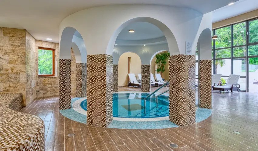 Fnix Wellness Resort Ngrdgrdony - Augusztus 20. (min. 3 j)