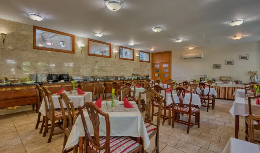 Fnix Wellness Resort Ngrdgrdony - Augusztus 20. (min. 3 j)