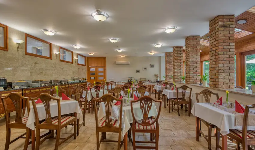 Fnix Wellness Resort Ngrdgrdony - Augusztus 20. (min. 3 j)