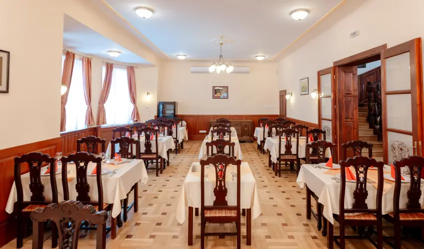 Fried Kast�ly Hotel Simontornya - Augusztus 20. (min. 3 �j)