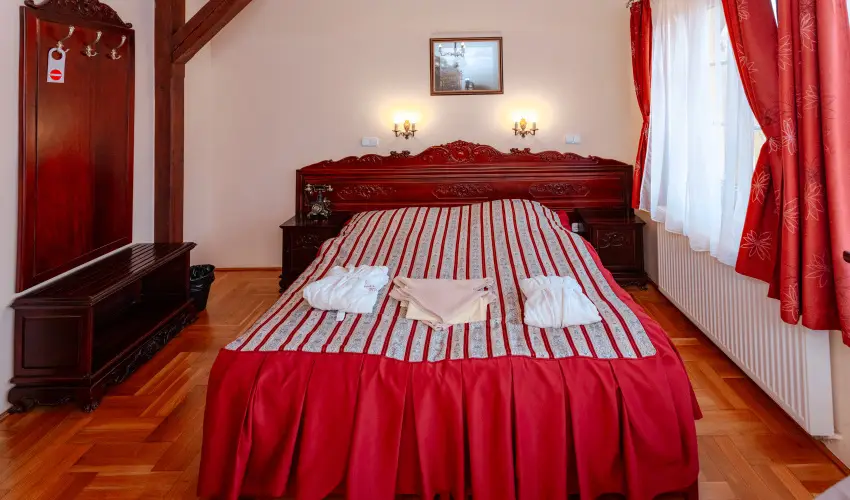 Fried Kast�ly Hotel Simontornya - Augusztus 20. (min. 3 �j)