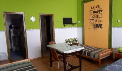 G�bor Vend�gh�z Eger