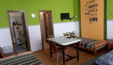 G�bor Vend�gh�z Eger