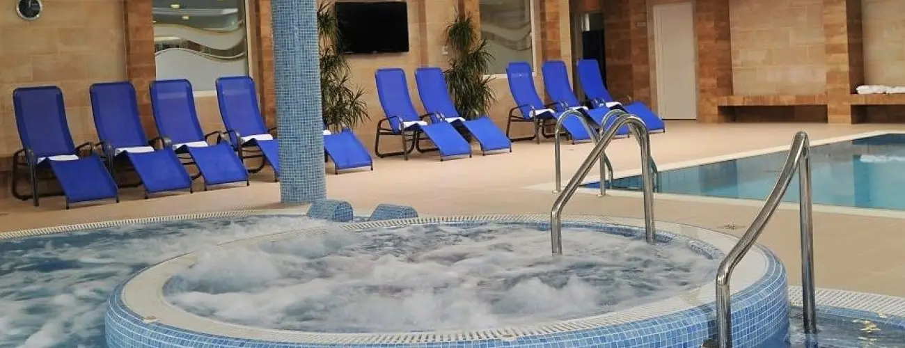 Garden Hotel Wellness & Konferencia Szolnok - deskettes romantika (min. 2 j)