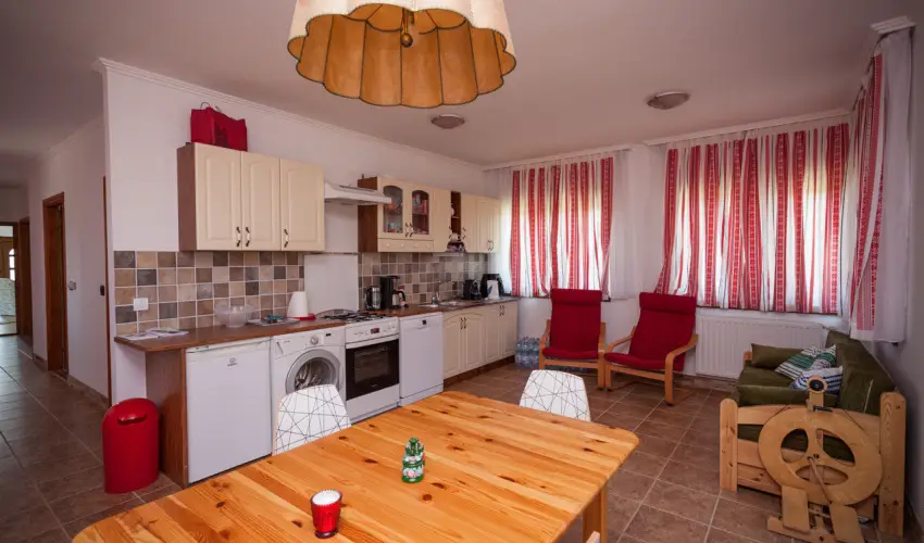 Gedeon Tanya-Panzi Jakabszlls - Augusztus 20.