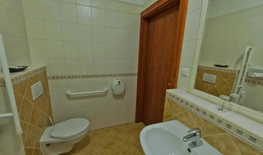 Gerby Kria Hotel s Lovasudvar Lajosmizse - Augusztus 20.