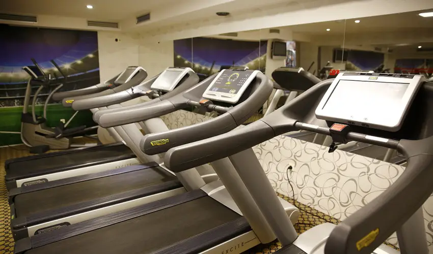 Golden Ball Club Hotel Gy�r - Augusztus 20.